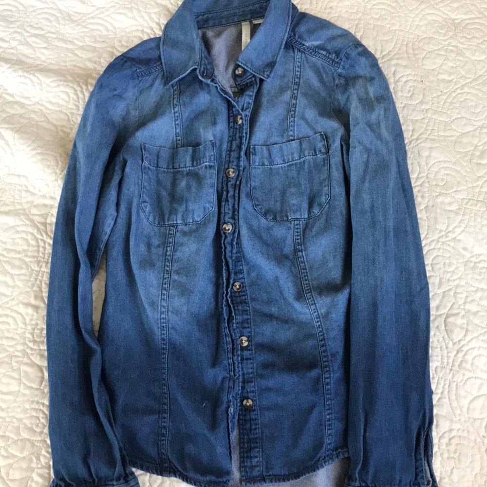 Lauren Conrad denim button up